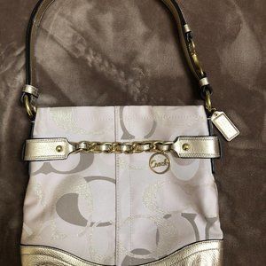 Coach gold chain shoulder bag BEAUTIFUL STUNNING like new Signature canvas